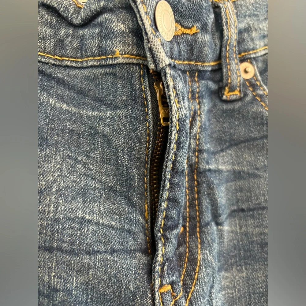 Levi’s 502 Regular Taper Medium Wash Boy’s Size 14 Jeans